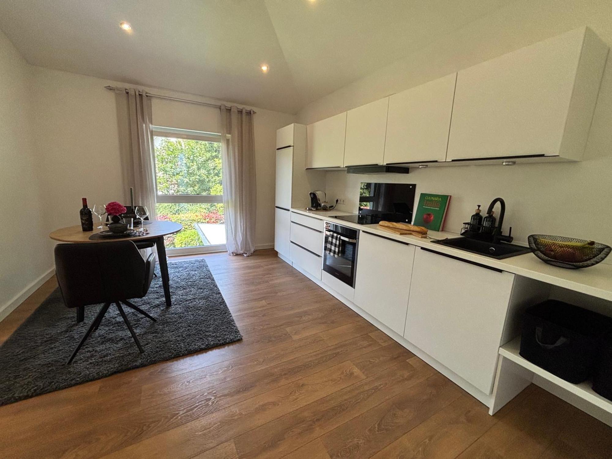 B&S-Apartment 100 Qm Neu Schlangen Extérieur photo